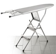 CleanSy AcrobaZ – практичная гладильная доска.
